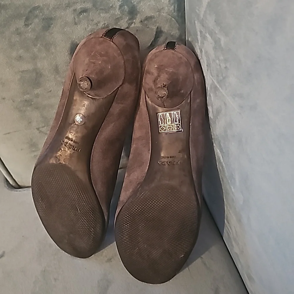 Authentic Vintage Prada Square Toe Kitten Heels - Taupe / Mushroom Suede